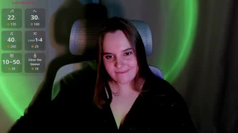 noir_ember_ online show from June 2, 8:22 pm