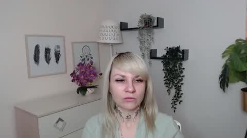 Noir online show from January 19, 6:56 am