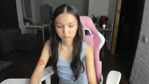 nomi online show from September 30, 4:39 pm