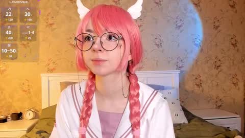 Nora Failure online show from December 9, 4:56 am