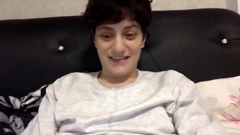 norablues online show from April 3, 9:16 am