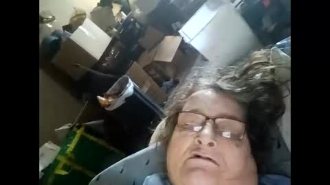 normajeen77777 online show from April 8, 1:19 am