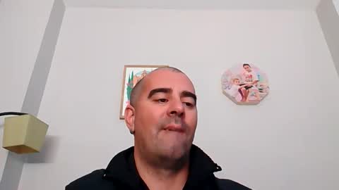 NORMALITO online show from November 25, 12:26 pm