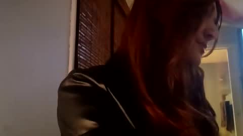 notouchmami online show from January 10, 12:21 pm