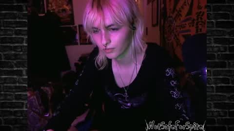 FREAKY DRACULA online show from February 1, 2:47 am