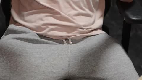 notsogreat111 online show from November 6, 10:46 pm