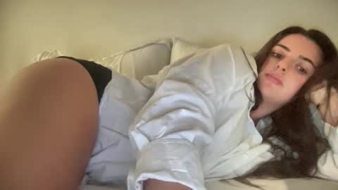 nellyxoxo online show from December 15, 12:17 am