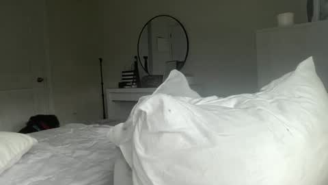 nellyxoxo online show from October 15, 8:20 pm