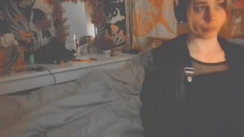 Snapshot of notyourfemboi chatting on October 25, 2:45 am Lucy online show from October 25, 2:45 am