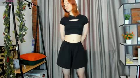 Im Lina Pm 25tks online show from March 26, 5:24 am