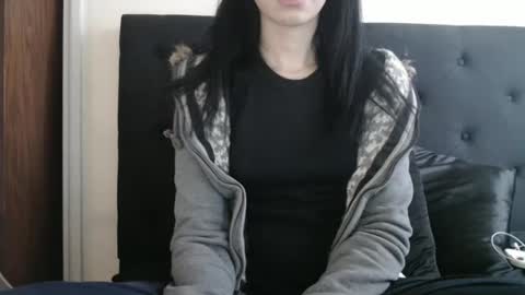 Olivia online show from March 4, 4:48 pm