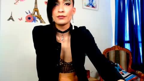 Snapshot of novanyx11 chatting on February 15, 7:39 pm Nova...  online show from February 15, 7:39 pm