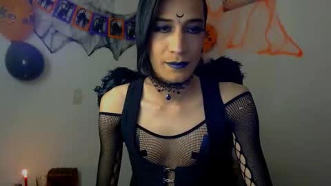 Snapshot of novanyx11 chatting on October 10, 10:58 pm Nova...  online show from October 10, 10:58 pm