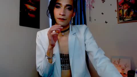 Snapshot of novanyx11 chatting on February 26, 10:36 pm Nova...  online show from February 26, 10:36 pm