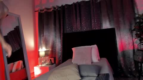 Nova online show from April 5, 11:51 am