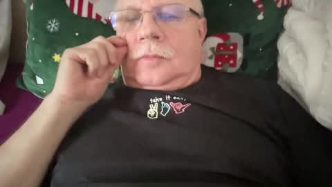 nukiss online show from February 24, 12:41 pm