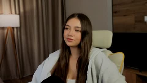 Rachel online show from June 28, 7:32 pm