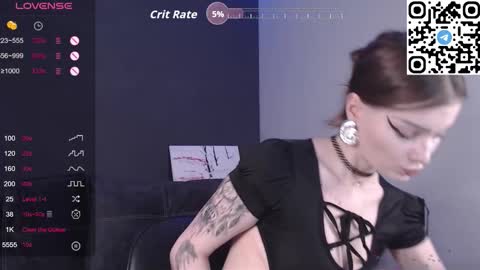 nutsy_kitty online show from November 11, 10:01 pm