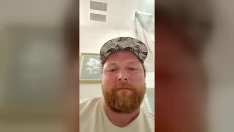 nutterbutt24 online show from July 19, 5:32 am
