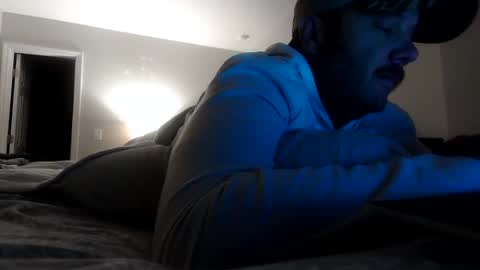 nuttincowboy727272 online show from February 16, 12:53 am