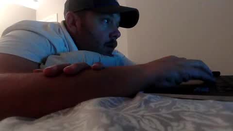 nuttincowboy727272 online show from January 13, 1:46 am