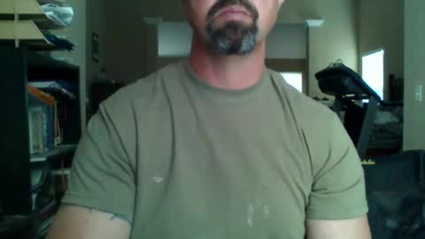 nvrenuff1979 online show from March 25, 7:31 pm