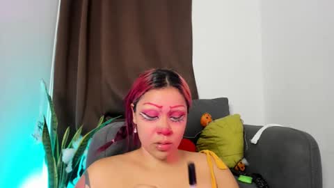 Nia online show from October 21, 2:16 am