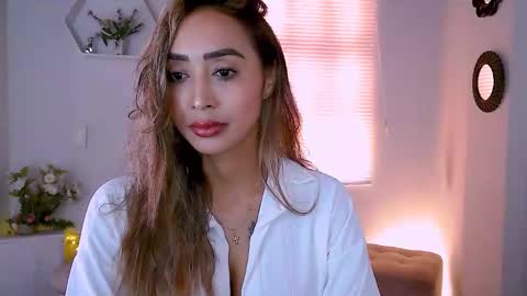 Nycole online show from February 1, 2:13 pm