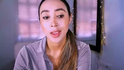 Nycole online show from October 28, 6:09 pm