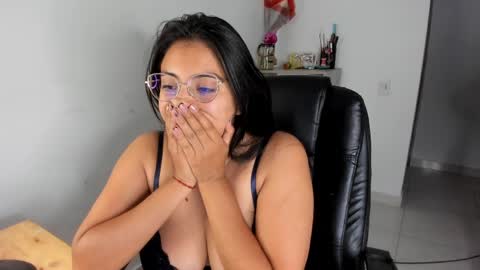 Vanessa online show from April 11, 1:10 am