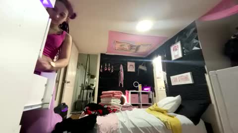 nymphomaticbaby online show from January 18, 3:26 am