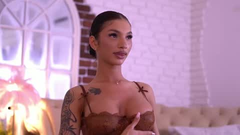 Nyssa online show from May 16, 5:33 pm