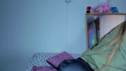 Laura nyu online show from November 24, 6:39 pm