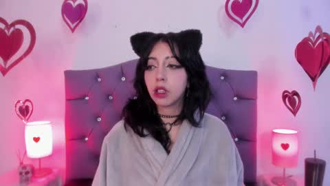   online show from February 11, 9:53 am