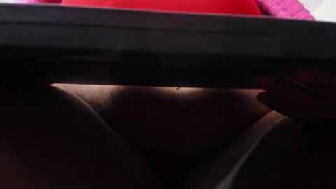 nyxchloelarah online show from July 10, 11:04 am
