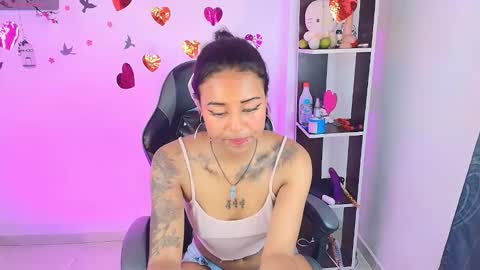 NYXHELLSQUEEN online show from March 8, 12:11 am