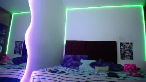 nyxxx_rouge online show from April 2, 6:10 am