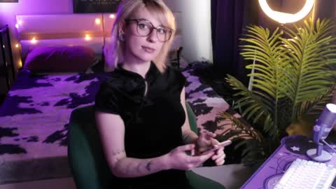 Moonlight online show from April 12, 9:24 am