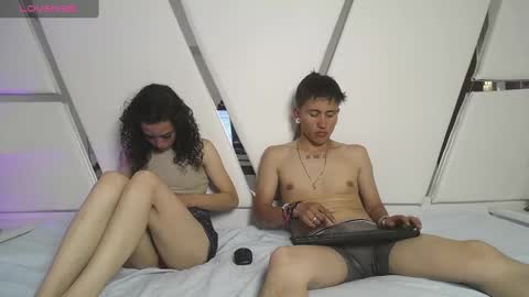 oblivionlove online show from October 3, 9:23 pm