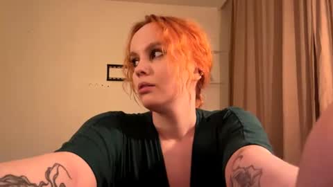 Elizabeth online show from July 18, 5:15 pm