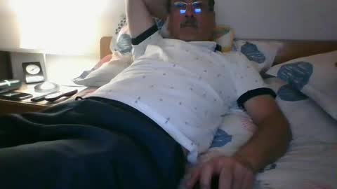 ocorrea online show from March 3, 1:10 am