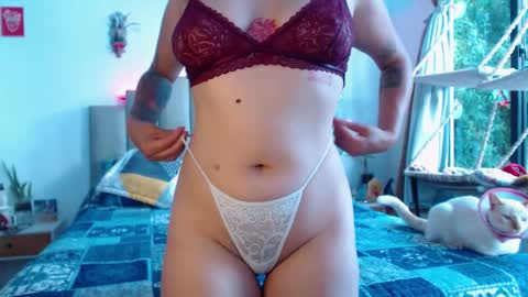 octavia blom online show from December 13, 10:05 pm