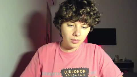 Evie online show from March 1, 3:27 pm