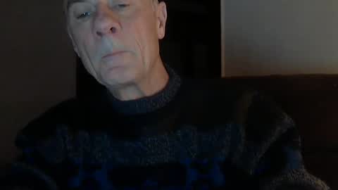 Officer online show from December 25, 11:31 pm