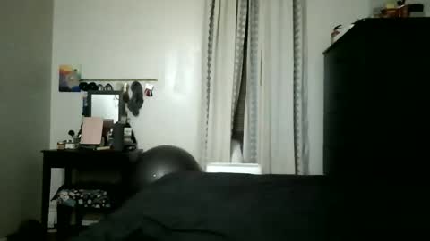 Lit en Cama online show from October 27, 2:11 am