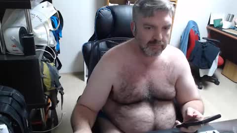 Woman message me men do not make demands and dont ask for pm only ladies. online show from December 29, 5:44 pm