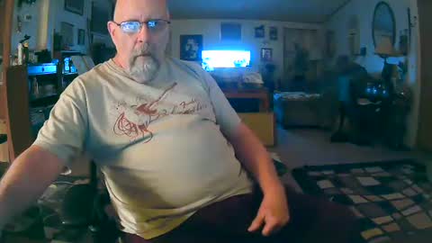 Maximus No Mo online show from December 17, 12:06 am