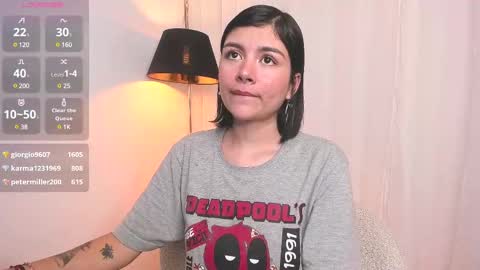 Snapshot of oh__holly chatting on February 25, 12:25 am Holly online show from February 25, 12:25 am