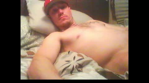 Snapshot of oh_you_know69 chatting on February 26, 6:30 am who dares  toss me some  tips lets have fun online show from February 26, 6:30 am