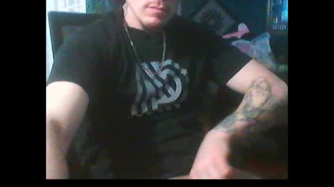Snapshot of oh_you_know69 chatting on January 24, 11:56 pm who dares  toss me some  tips lets have fun online show from January 24, 11:56 pm